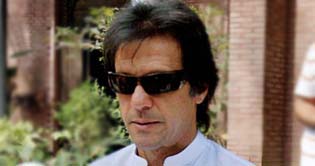 Imran Khan receives warm welcome in Karachi amid tight security 